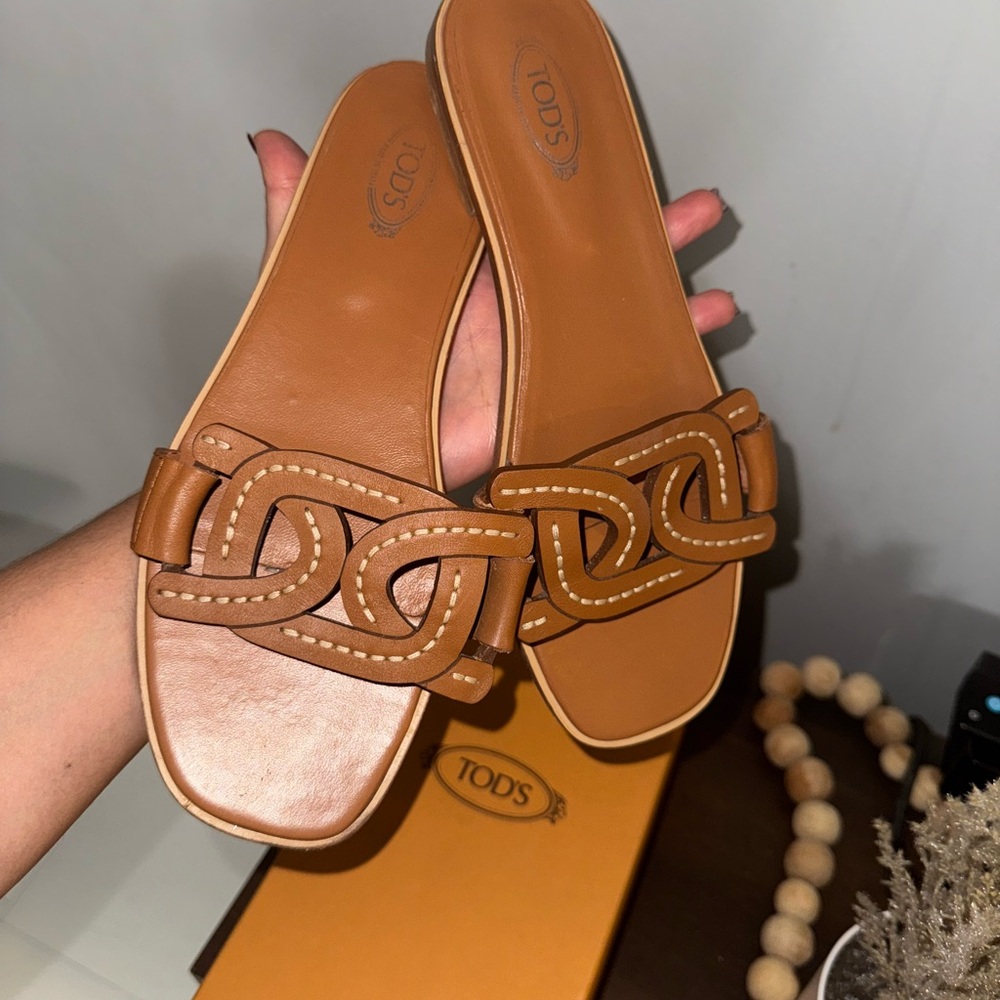 Tod's Women's Tan Leather Slide Sandals